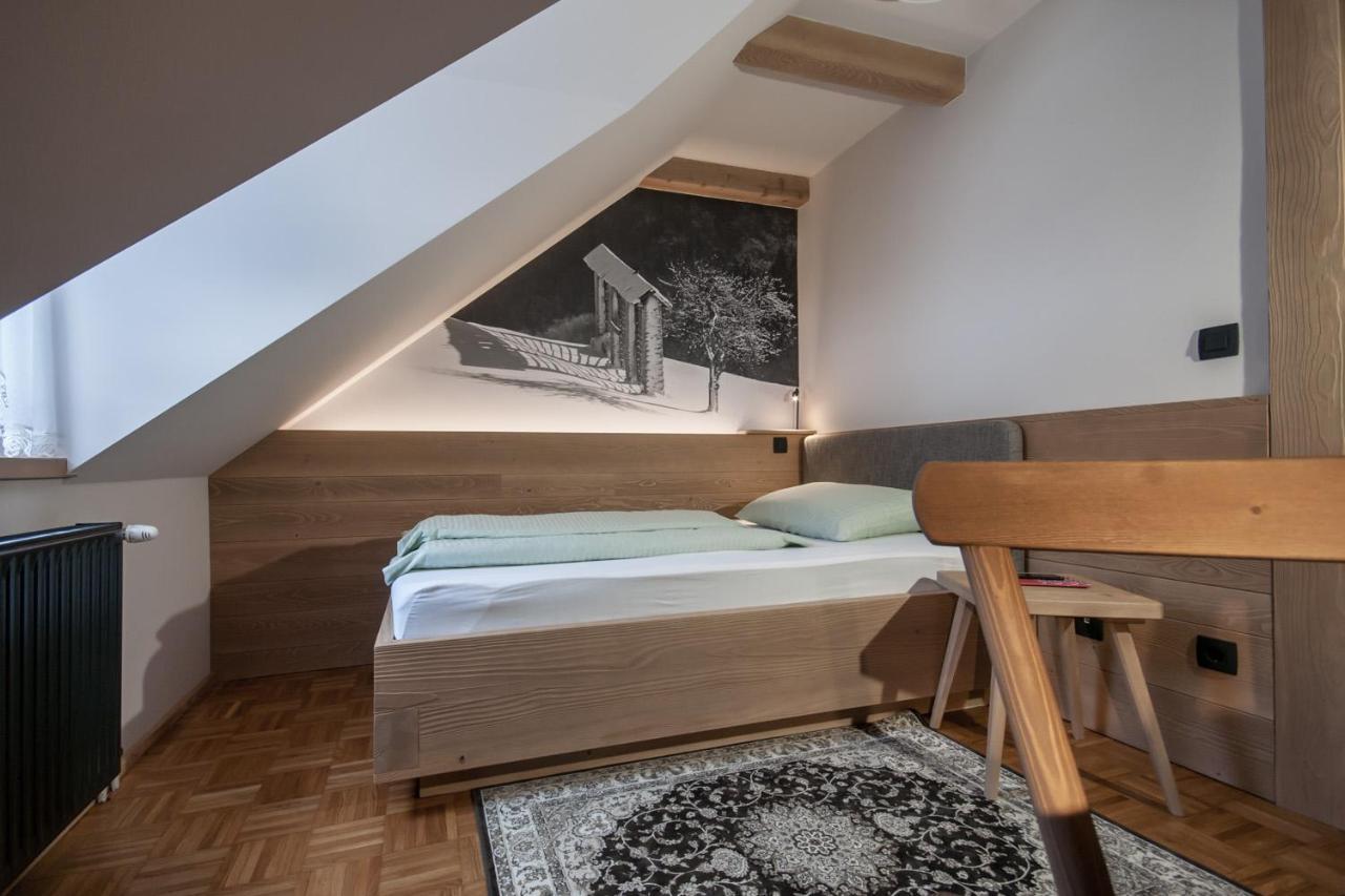 Guesthouse Pri Zalogarju Zelezniki Εξωτερικό φωτογραφία