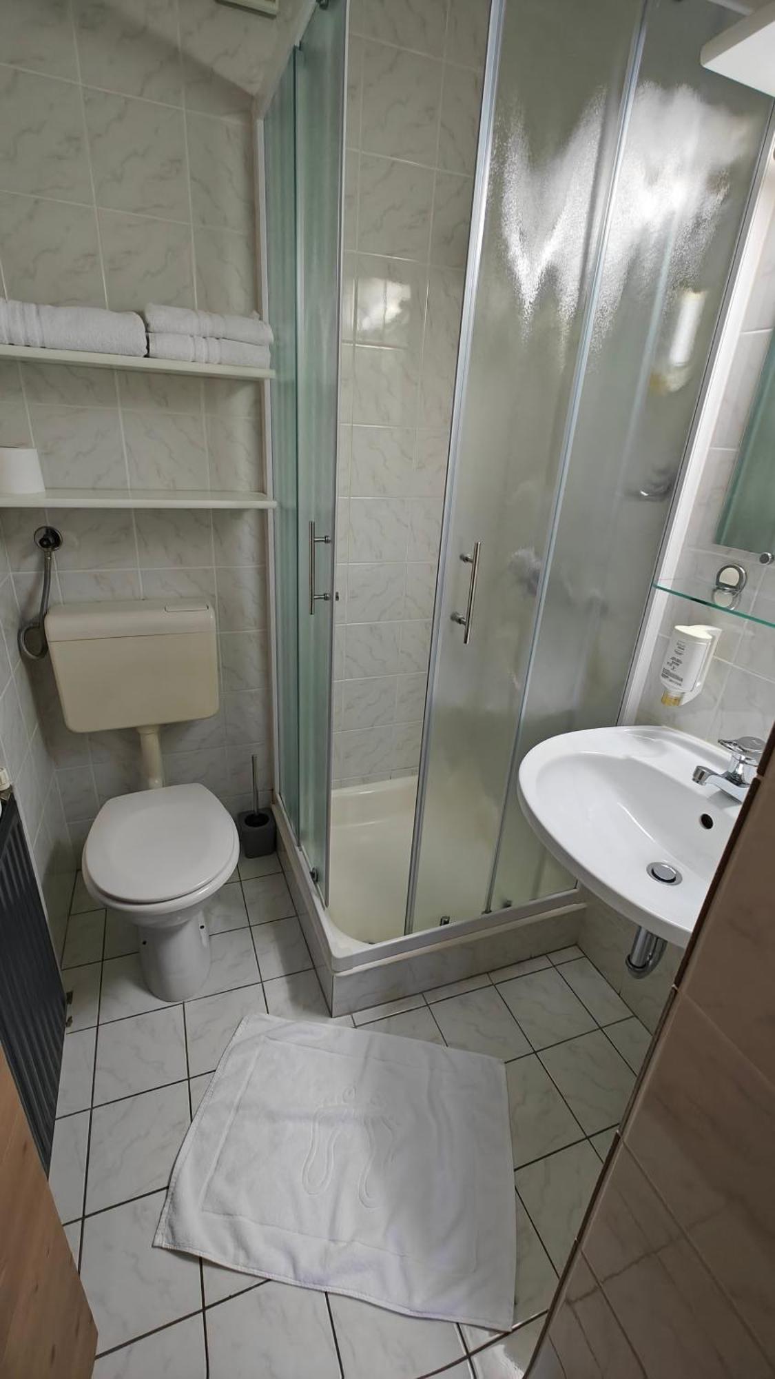 Guesthouse Pri Zalogarju Zelezniki Εξωτερικό φωτογραφία