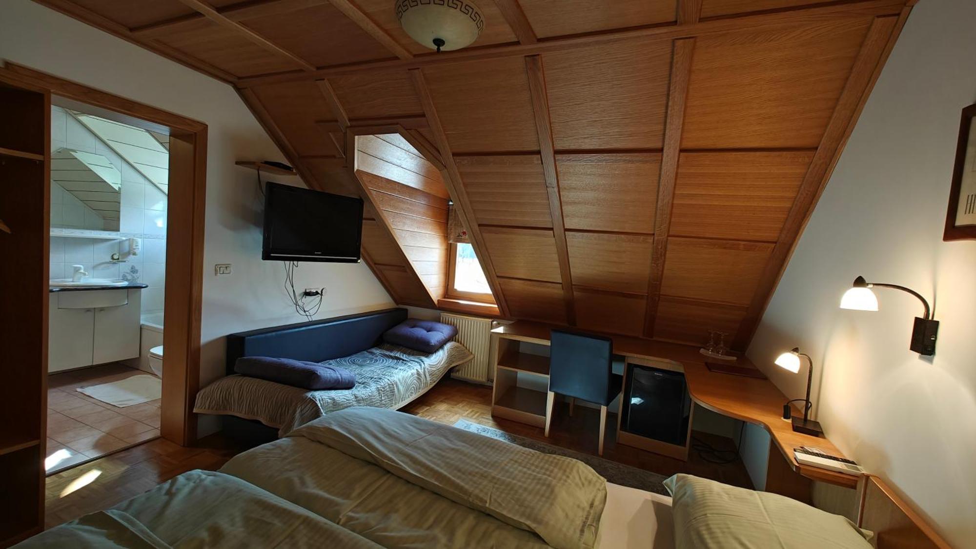 Guesthouse Pri Zalogarju Zelezniki Εξωτερικό φωτογραφία