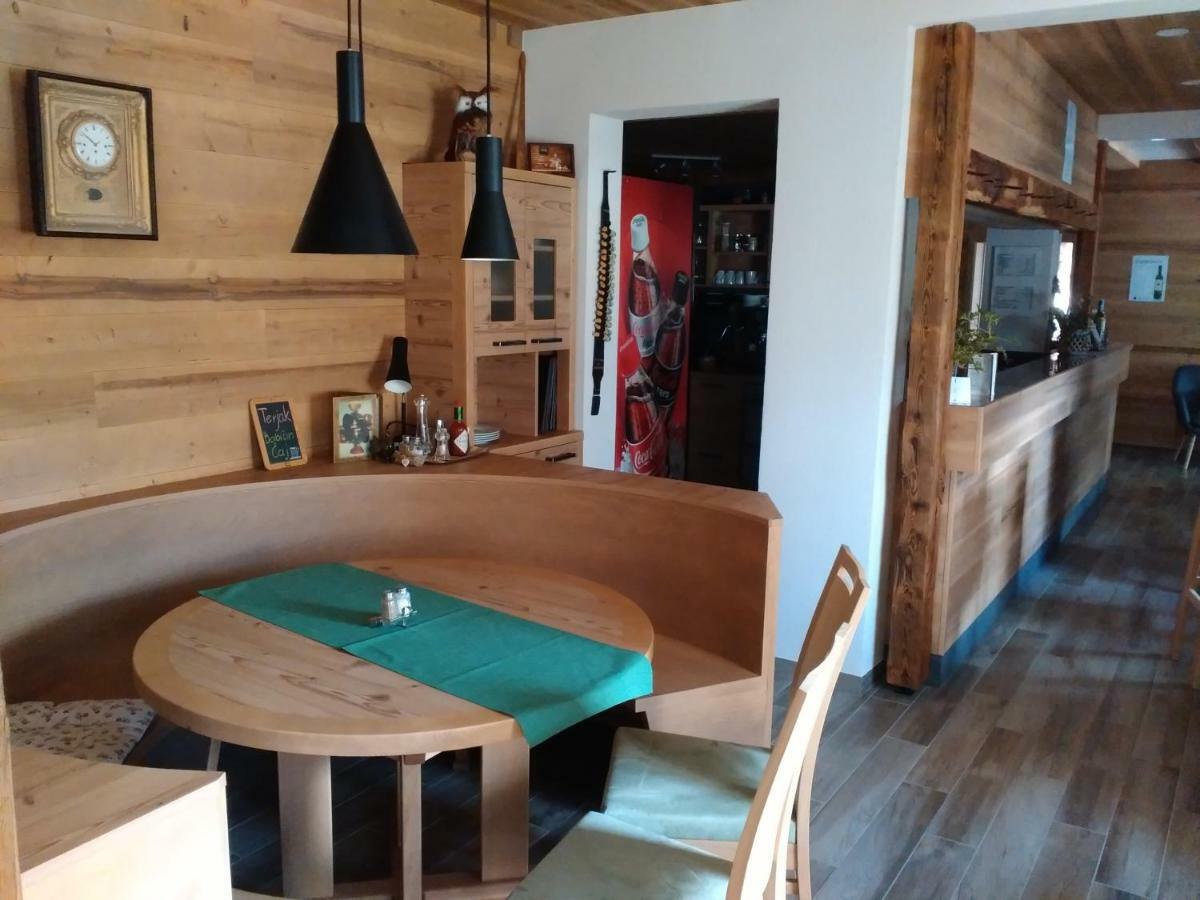 Guesthouse Pri Zalogarju Zelezniki Εξωτερικό φωτογραφία